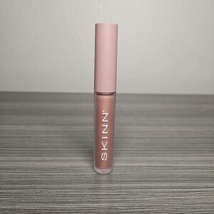 SKINN Firming Long Wear Eyeshadow Shade: Rose NEW